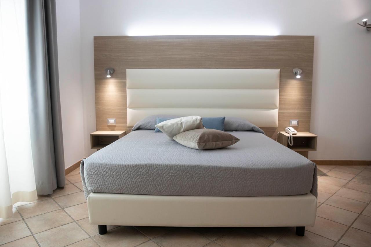 Pegasus Hotel 3*